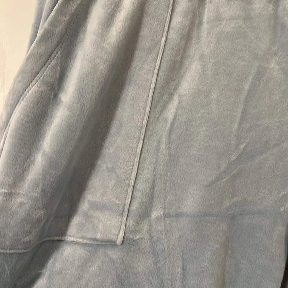 New condition, baby blue velour pants - Picture 2 of 4